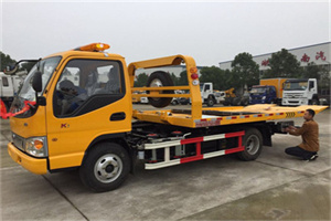 黑河哪里有拖车服务