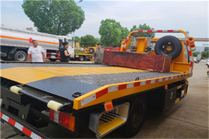 黑河附近拖车电话号码服务