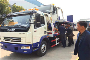 黑河汽车道路救援拖车价格